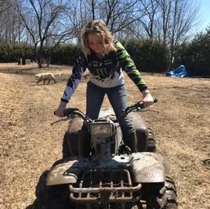 Meet your Posher, Maya